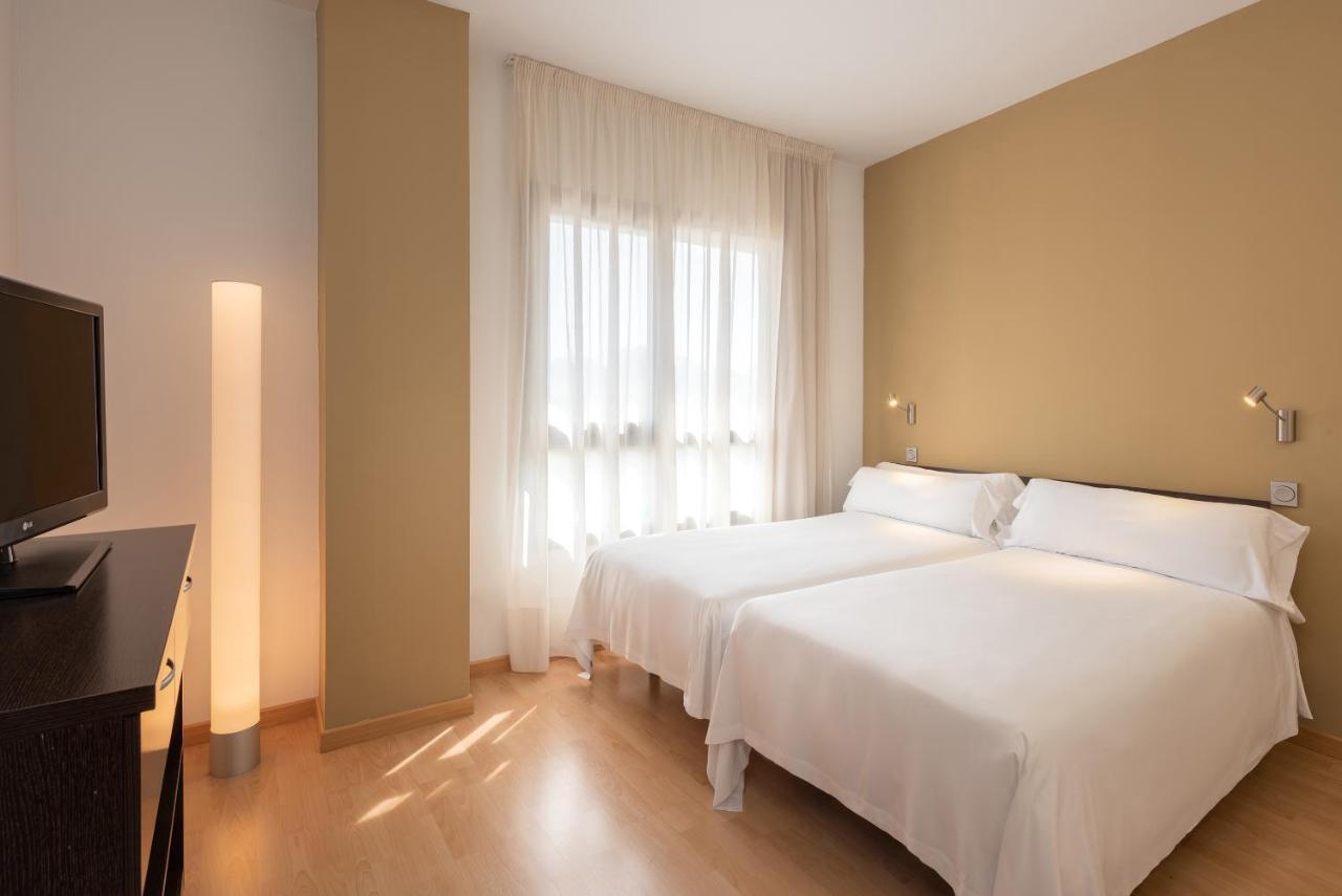 Madrid Airport Suites, Affiliated By Melia 外观 照片