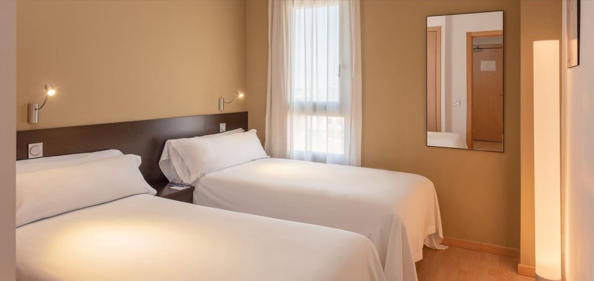 Madrid Airport Suites, Affiliated By Melia 外观 照片