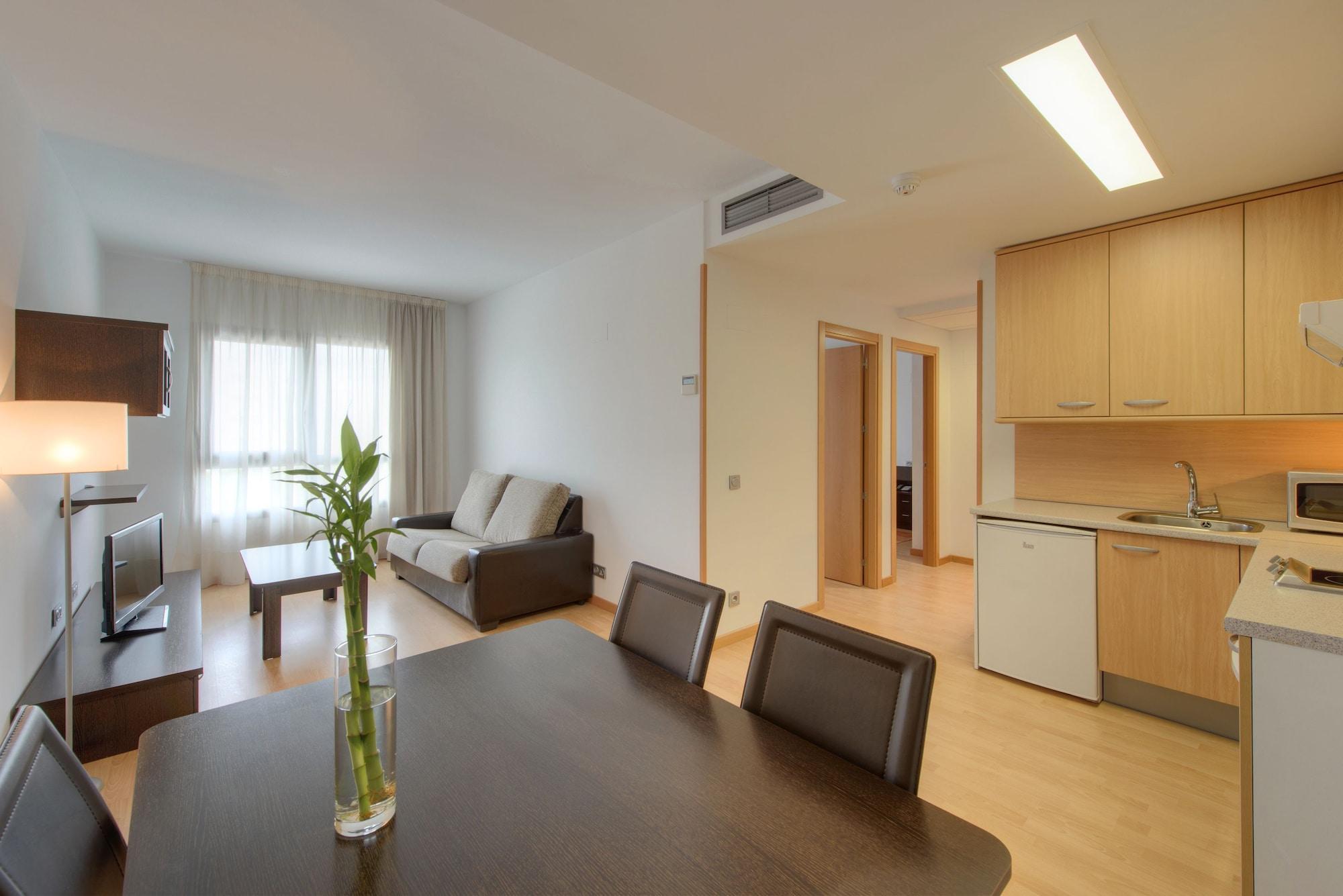 Madrid Airport Suites, Affiliated By Melia 外观 照片