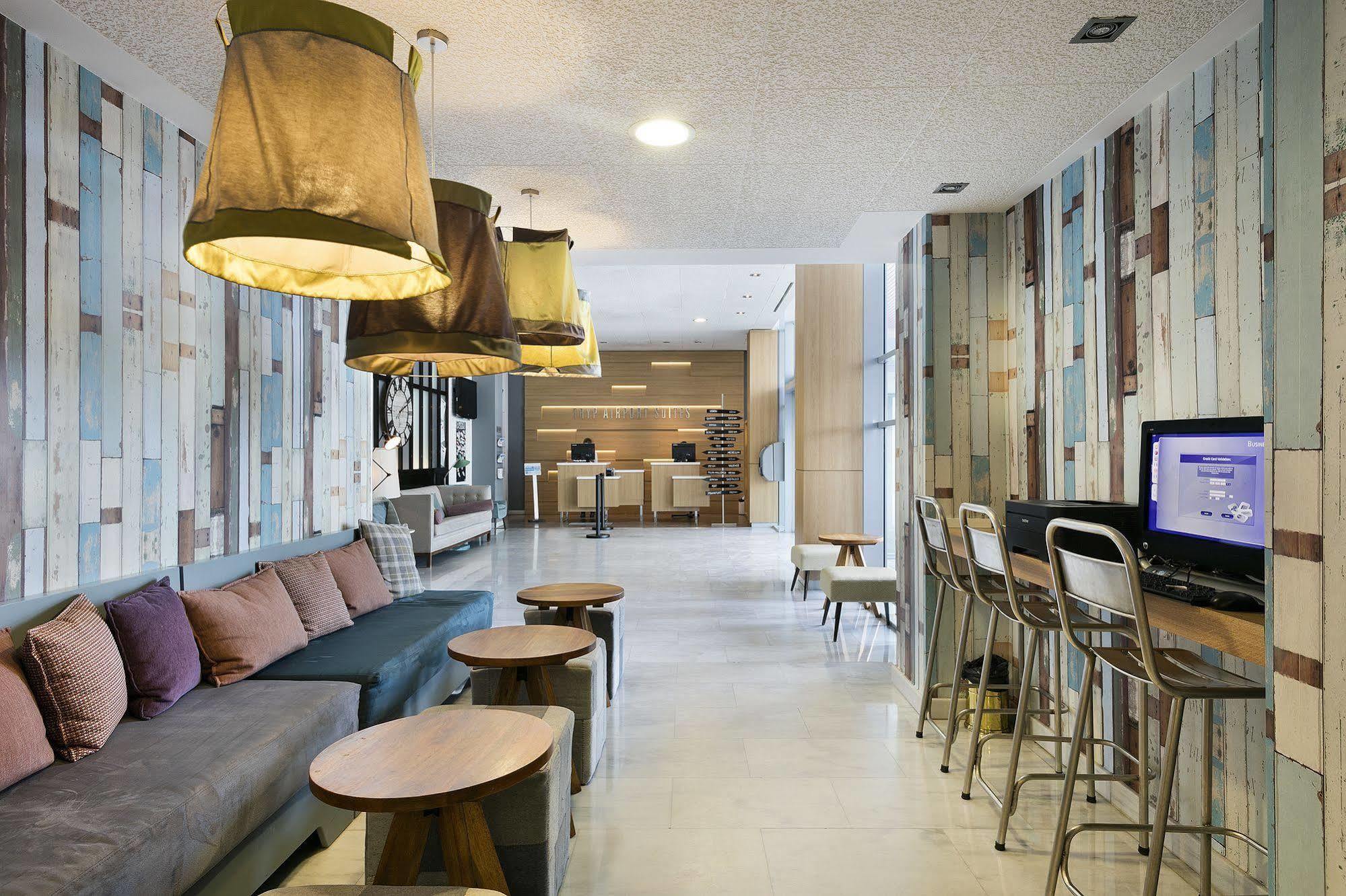 Madrid Airport Suites, Affiliated By Melia 外观 照片