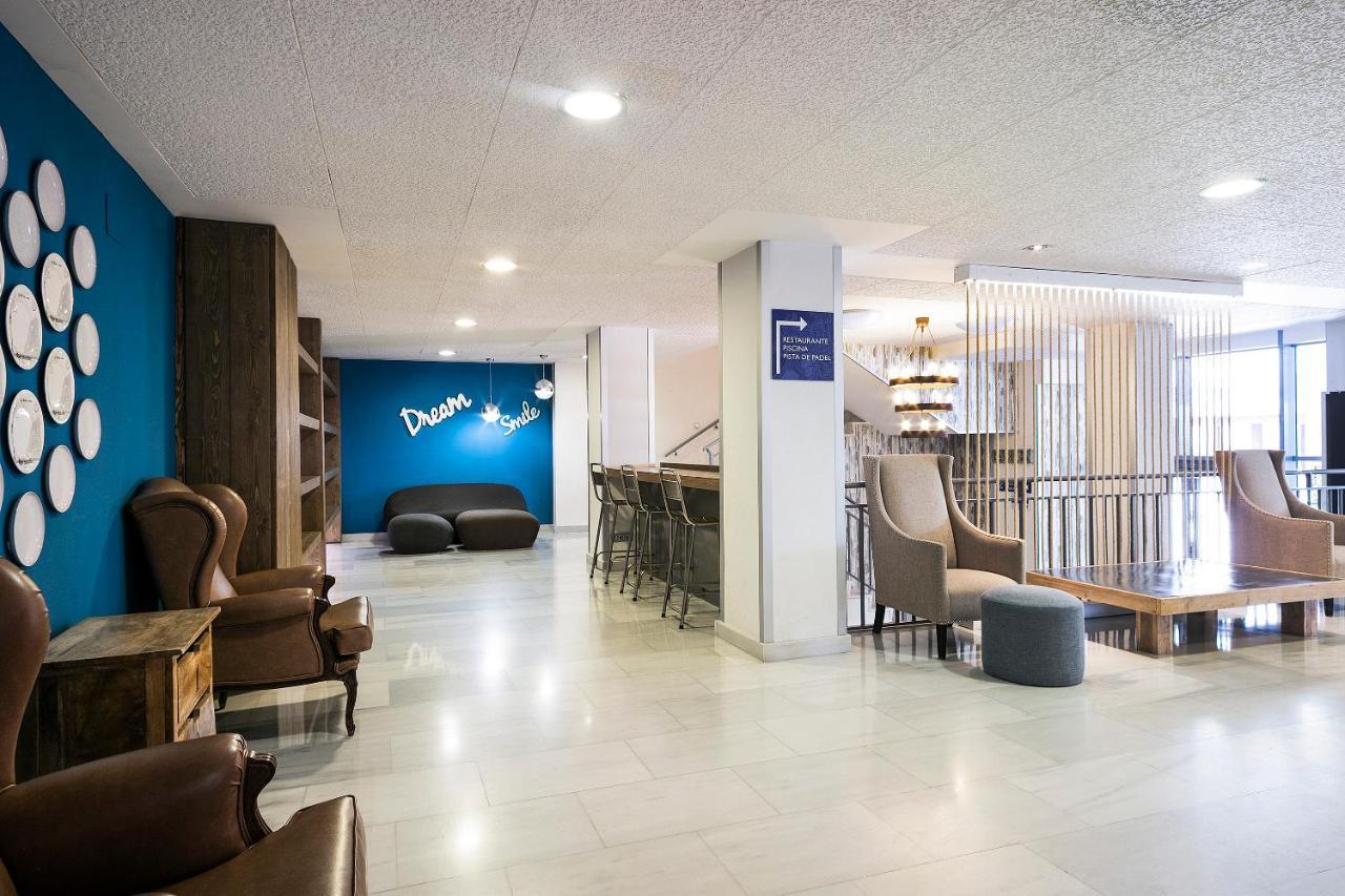 Madrid Airport Suites, Affiliated By Melia 外观 照片