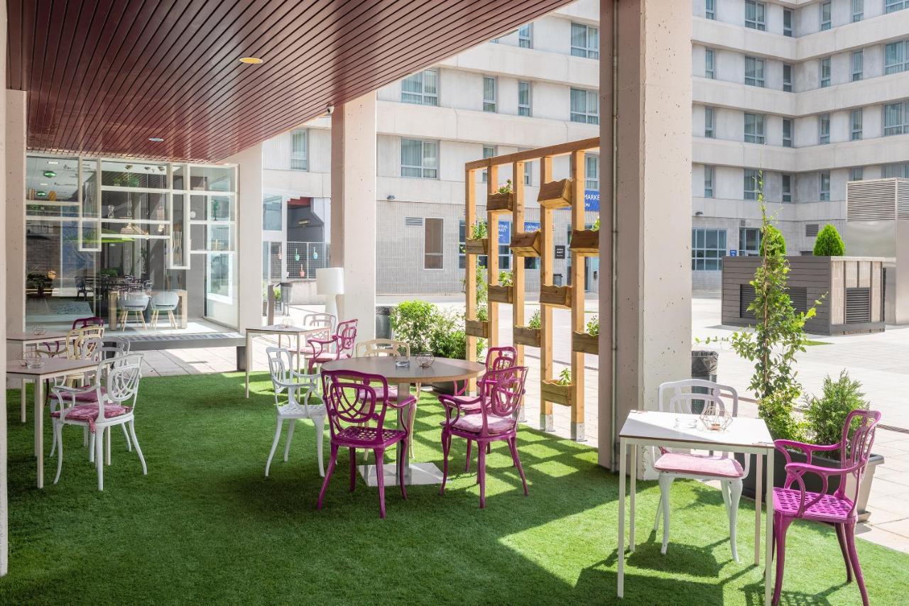 Madrid Airport Suites, Affiliated By Melia 外观 照片